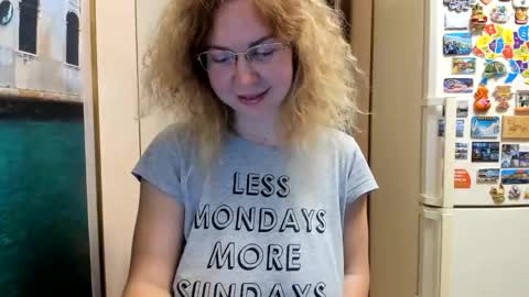 Snapshot of viodetta chatting on October 2025 03:40:02 PM viodetta online show from October 2025 03:40:02 PM