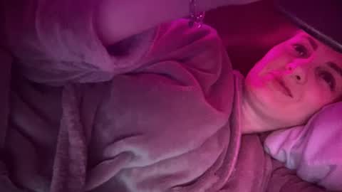 Funny  girl online show from February 2025 04:59:02 PM