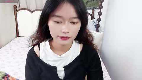 Snapshot of violazona chatting on February 2026 06:17:01 AM Zona online show from February 2026 06:17:01 AM