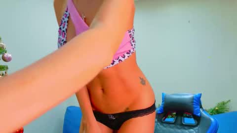 Snapshot of violel chatting on December 2025 09:18:01 AM violeta online show from December 2025 09:18:01 AM