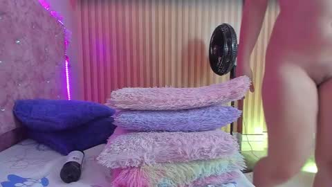 violet__taylor_ online show from September 2025 02:27:02 AM