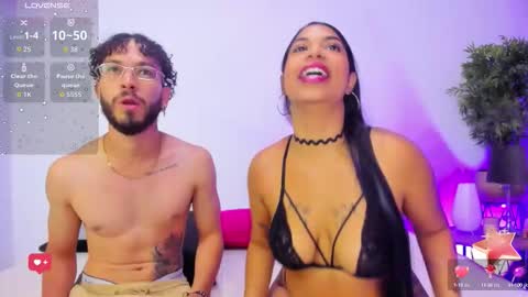Snapshot of violet_and_paul chatting on September 2025 02:23:01 AM Violet and Paul online show from September 2025 02:23:01 AM