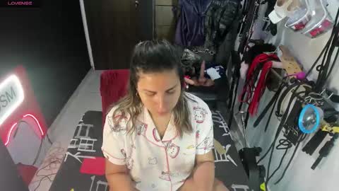 Kim online show from October 2025 09:48:02 PM