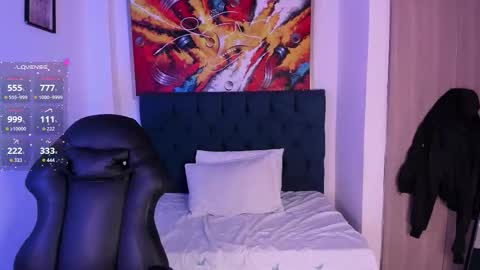           online show from December 2025 11:08:01 AM