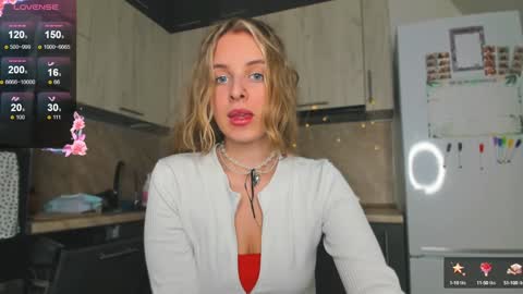 Snapshot of violet_blue_eyes chatting on December 2024 01:17:01 PM Violet online show from December 2024 01:17:01 PM