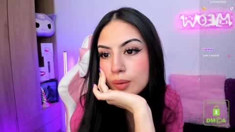 Snapshot of violet_catt chatting on February 2025 06:38:01 PM Violeta  online show from February 2025 06:38:01 PM