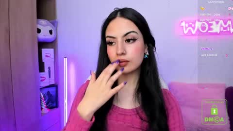 Snapshot of violet_catt chatting on February 2025 09:41:02 PM Violeta  online show from February 2025 09:41:02 PM