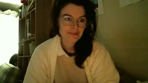 Snapshot of violet_ether chatting on June 2026 04:19:02 PM Violet Ether online show from June 2026 04:19:02 PM