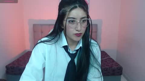 Violet  online show from December 2025 12:24:02 PM