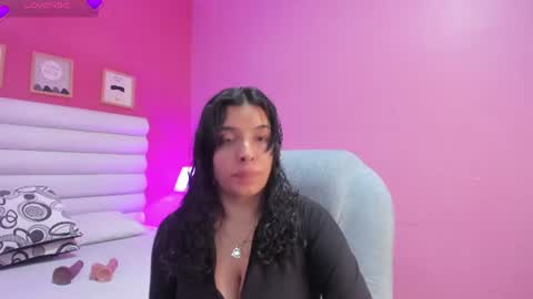 violet_sinclair online show from June 2026 11:24:02 AM