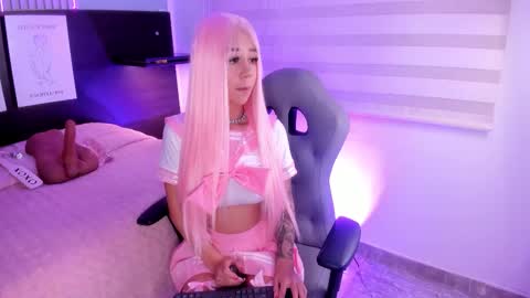 Snapshot of violet_spencer chatting on February 2026 01:34:02 AM Violeta online show from February 2026 01:34:02 AM