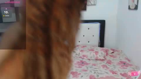 Snapshot of violet_stone22 chatting on February 2025 02:58:01 AM Violeta online show from February 2025 02:58:01 AM