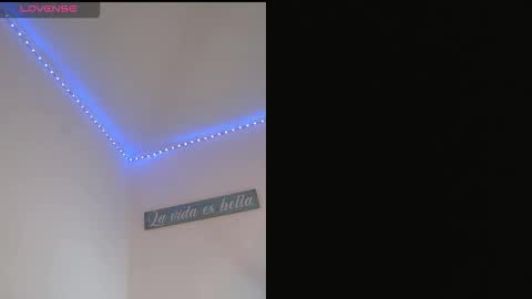 Snapshot of violet_sweet777 chatting on October 2025 10:32:02 PM violeta online show from October 2025 10:32:02 PM