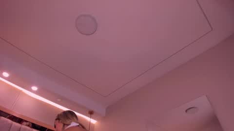 Snapshot of violeta_abel chatting on September 2025 11:21:02 AM Violeta online show from September 2025 11:21:02 AM