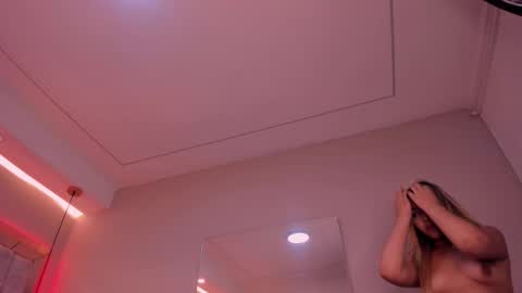 Snapshot of violeta_abel chatting on September 2025 11:09:01 AM Violeta online show from September 2025 11:09:01 AM