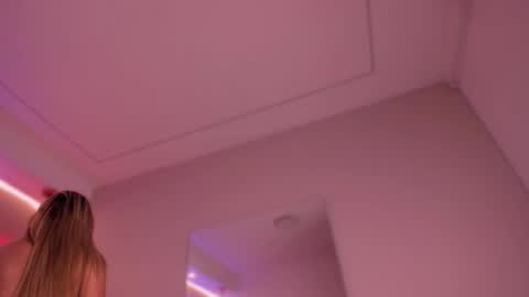 Snapshot of violeta_abel chatting on September 2025 10:20:01 AM Violeta online show from September 2025 10:20:01 AM