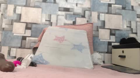 Violeta  online show from October 2025 07:00:01 PM