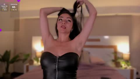 Snapshot of violeta_dh chatting on May 2026 11:15:02 AM Violeta online show from May 2026 11:15:02 AM