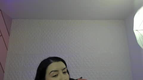    online show from October 2025 09:13:02 PM