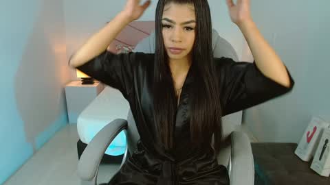 Snapshot of violeta_leon chatting on January 2025 07:58:02 PM Violeta leon online show from January 2025 07:58:02 PM