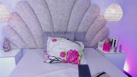 violeta_medina online show from February 2026 02:45:02 AM