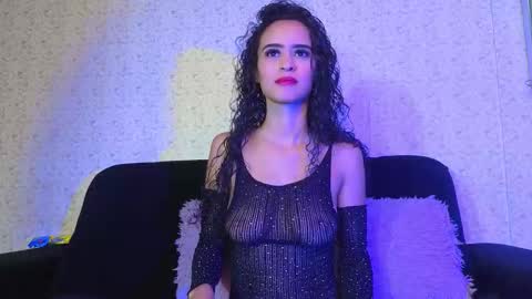 violeta_petite23_aws online show from November 2025 06:33:02 PM