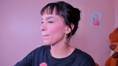 Snapshot of violeta_rodriguez_ chatting on June 2026 05:35:02 PM Violeta Rodriguez online show from June 2026 05:35:02 PM