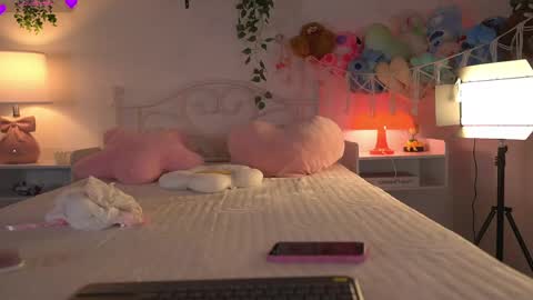 Snapshot of violeth___ chatting on May 2026 10:12:01 AM violeth___ online show from May 2026 10:12:01 AM