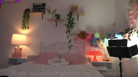 Snapshot of violeth___ chatting on May 2026 11:38:01 AM violeth___ online show from May 2026 11:38:01 AM