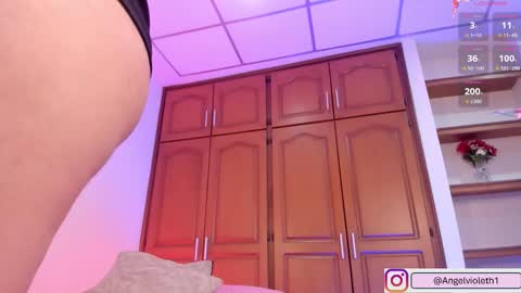 Snapshot of violeth_evans chatting on September 2025 08:58:02 AM Violeth online show from September 2025 08:58:02 AM