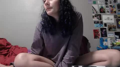 Snapshot of violethooper chatting on September 2025 06:33:01 PM Violet Hooper online show from September 2025 06:33:01 PM