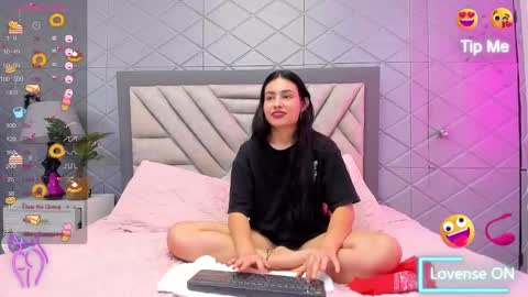 Violet Rousse online show from February 2025 06:26:02 PM