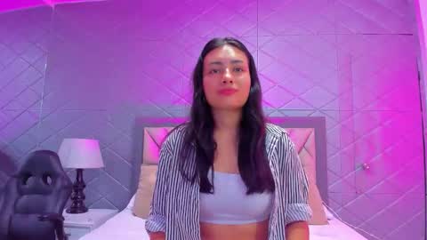 Violet Rousse online show from December 2025 05:09:02 PM