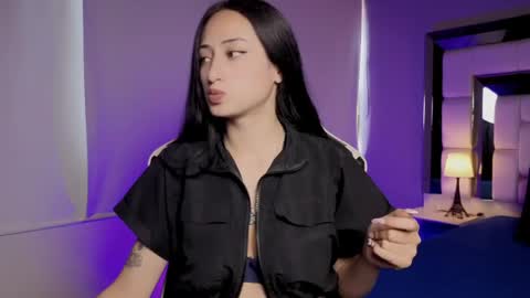 Snapshot of violetskinny chatting on May 2026 08:16:02 PM violetskinny online show from May 2026 08:16:02 PM
