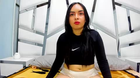 Snapshot of violett_bliss chatting on July 2026 02:55:01 AM violett_bliss online show from July 2026 02:55:01 AM