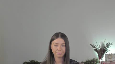 violetta_finch online show from December 2024 08:45:02 AM
