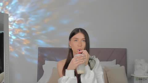 violetta_finch online show from March 2025 01:12:01 PM