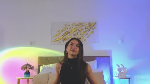 Snapshot of violetta_finch chatting on May 2026 10:36:01 AM violetta_finch online show from May 2026 10:36:01 AM