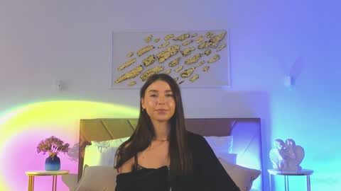 Snapshot of violetta_finch chatting on May 2026 10:20:01 AM violetta_finch online show from May 2026 10:20:01 AM