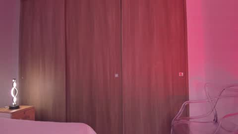 violetta independent model online show from December 2024 05:04:01 AM