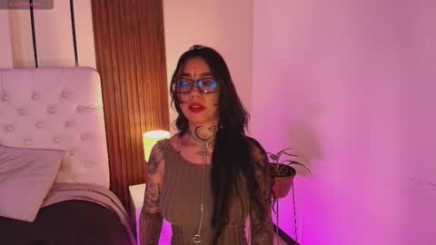 violettaalemida online show from January 2026 01:04:02 PM