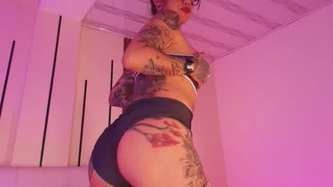 violettaalemida online show from January 2026 12:20:01 PM