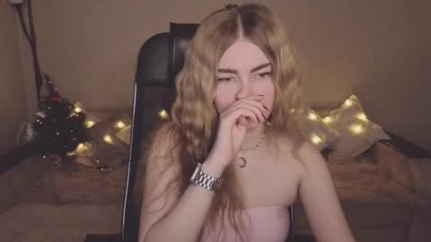 ViolettaOtis online show from December 2025 12:23:02 PM