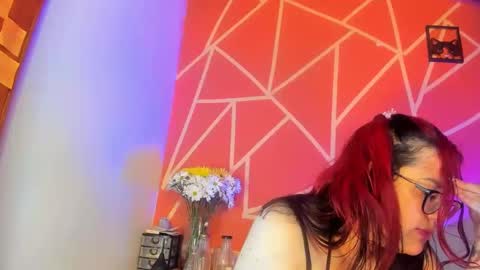 Snapshot of violettasexycam chatting on February 2025 02:08:02 AM violetafetish online show from February 2025 02:08:02 AM