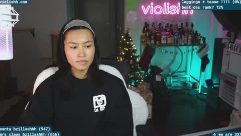 Snapshot of violishh chatting on December 2024 11:08:02 PM follow me on twitter violishh and ig violishh online show from December 2024 11:08:02 PM