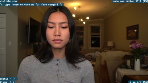 Snapshot of violishh chatting on January 2025 12:59:01 AM follow me on twitter violishh and ig violishh online show from January 2025 12:59:01 AM