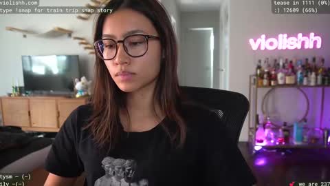 Snapshot of violishh chatting on February 2025 09:23:01 PM follow me on twitter violishh and ig violishh online show from February 2025 09:23:01 PM