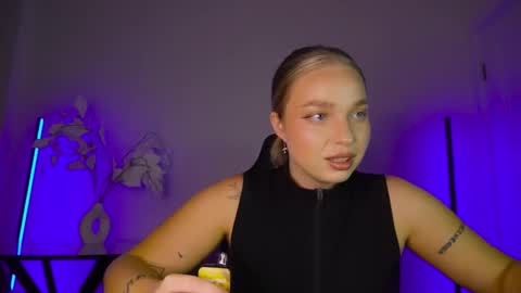 Violla online show from September 2025 10:38:02 AM