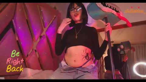 Snapshot of viollettaa_ chatting on November 2025 06:46:02 PM Violetta online show from November 2025 06:46:02 PM