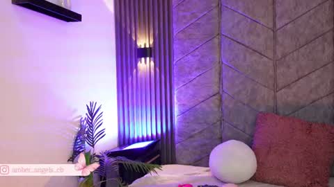 Snapshot of viollettebylyly chatting on July 2026 12:40:01 PM viollettebylyly online show from July 2026 12:40:01 PM